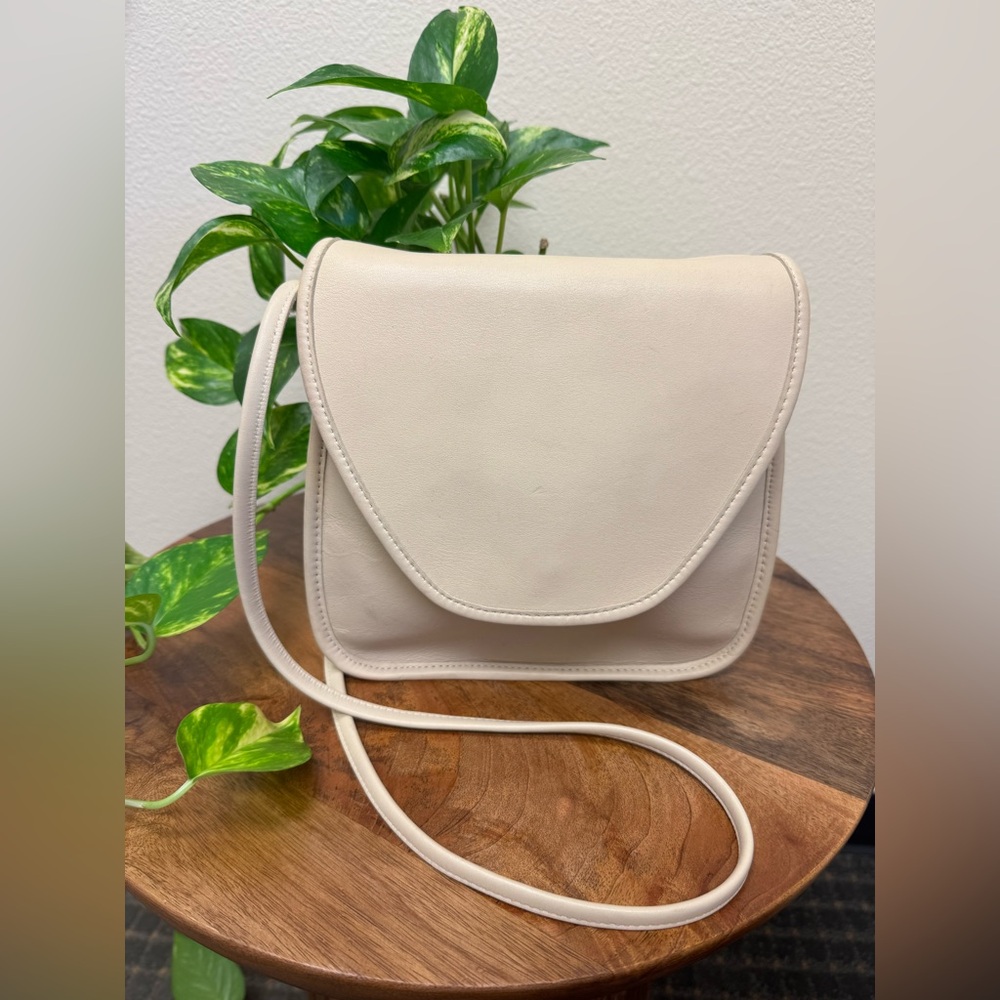 Vintage Coach Lindsay Crossbody Bag